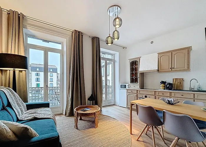 Centre Historique 4 Pers * Клермон-Ферран